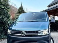 Gebraucht VW Transporter 150 PS (110 kW) 2019 Grün Van
