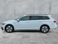 Gebraucht VW Passat GTE 218 PS (160 kW) 2022 2y gletscherweiß metallic Kombi