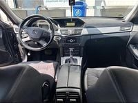 Gebraucht Mercedes E250 204 PS (150 kW) 2009 Schwarz Limousine