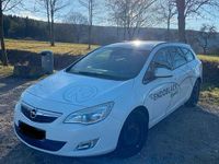 Gebraucht Opel Astra 110 PS (80 kW) 2012 Weiß Kombi