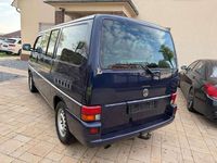 Usado VW Multivan 204 HP (150 kW) 2001 Azul Monovolume