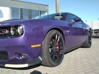 Neu Dodge Challenger 381 PS (280 kW) 2025 Plum crazy pearl coat Coupé