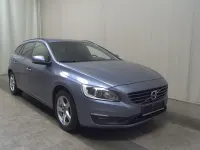 Używany Volvo V60 Kinetic 150 KM (110 kW) 2017 Niebieski Kombi