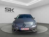 Gebraucht Mercedes B200 156 PS (114 kW) 2012 Grau Van / Kleinbus