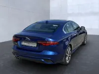 Gebraucht Jaguar XE R-Dynamic 204 PS (150 kW) 2023 Bluefire blue Limousine