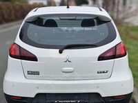 Gebraucht Mitsubishi Colt Intense 95 PS (69 kW) 2011 Weiß Kleinwagen