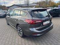 Gebraucht Ford Focus Style 120 PS (88 kW) 2022 Grau Kombi