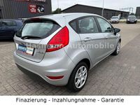 Gebraucht Ford Fiesta Trend 69 PS (50 kW) 2011 Silber Kleinwagen