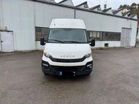Gebraucht Iveco Daily 136 PS (100 kW) 2018 Weiß Van / Kleinbus