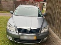 Gebraucht Skoda Octavia Active 105 PS (77 kW) 2012 Grau Kombi