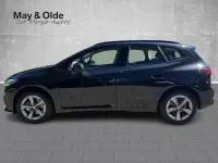 Neu BMW 218 Active Tourer 136 PS (100 kW) 2026 Black sapphire metallic Van / Kleinbus