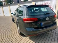 Gebraucht VW Passat 120 PS (88 kW) 2018 Grau Kombi