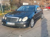 Gebraucht Mercedes E270 AMG 177 PS (130 kW) 2003 Schwarz Limousine
