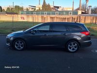 Gebraucht Ford Focus Business Edition 125 PS (91 kW) 2017 Grau Kombi
