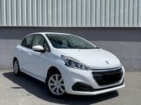 Gebraucht Peugeot 208 Active 68 PS (50 kW) 2016 Weiß Kleinwagen