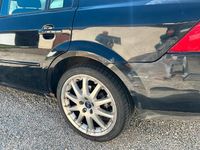 Usado Ford Mondeo 125 CV (91 kW) 2005 Negro Berlina