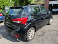 Gebraucht Hyundai ix20 Edition 90 PS (66 kW) 2013 Schwarz Kleinwagen