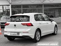 Gebraucht VW Golf VIII Life 150 PS (110 kW) 2024 Pure white (weiß) Limousine