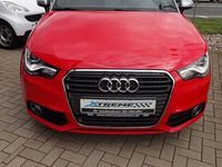 Gebraucht Audi A1 Attraction 86 PS (63 kW) 2015 Rot Kleinwagen
