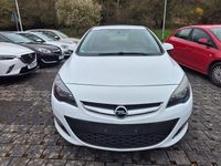 Gebraucht Opel Astra 101 PS (74 kW) 2013 Weiß Limousine