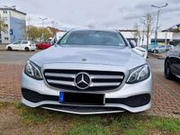 Gebraucht Mercedes E220 194 PS (142 kW) 2017 Silber Kombi
