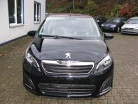 Gebraucht Peugeot 108 Active Top 69 PS (50 kW) 2016 Metallicschwarze lackierung Kleinwagen