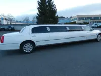 Gebraucht Lincoln Town Car 242 PS (177 kW) 2023 Weiß Limousine