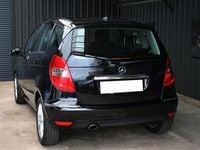Gebraucht Mercedes A160 Avantgarde 95 PS (69 kW) 2011 Schwarz Kleinwagen