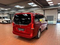Gebraucht Mercedes V300 237 PS (174 kW) 2022 Rot Van / Kleinbus