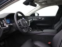 Gebraucht Volvo V60 Plus 341 PS (250 kW) 2025 Blau Kombi