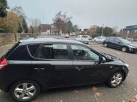 Gebraucht Kia Ceed 90 PS (66 kW) 2011 Schwarz Kleinwagen