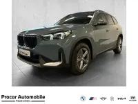Gebraucht BMW X1 Shadowline 197 PS (144 kW) 2023 Cape york grün metallic SUV