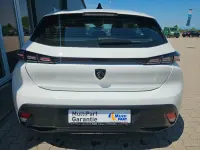 Gebraucht Peugeot 308 Active 110 PS (80 kW) 2022 Weiß Limousine