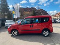 Gebraucht Fiat Doblò 95 PS (69 kW) 2019 Rot Van / Kleinbus