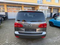 Gebraucht VW Touran Style 105 PS (77 kW) 2012 Grau Van / Kleinbus