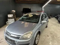 Używany Opel Astra 125 KM (91 kW) 2006 Szary Hatchback