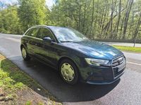 Używany Audi A3 Design 150 KM (110 kW) 2018 Niebieski Sedan/Limuzyna