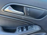 Gebraucht Mercedes A160 102 PS (75 kW) 2016 Schwarz Limousine