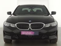 gebraucht BMW 330e xDrive Advantage