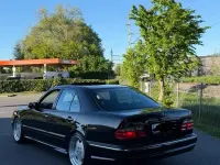 Gebraucht Mercedes E320 AMG 197 PS (144 kW) 2001 Schwarz Limousine