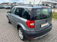Gebraucht Skoda Yeti Ambition 122 PS (89 kW) 2011 Grau SUV