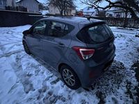 Gebraucht Hyundai i10 87 PS (63 kW) 2015 Grau Kleinwagen