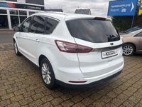 Gebraucht Ford S-MAX Titanium 160 PS (117 kW) 2017 Weiß Van / Kleinbus