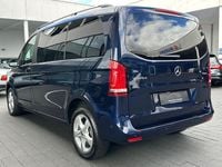 Gebraucht Mercedes V220 Edition 163 PS (119 kW) 2019 Blau Van / Kleinbus