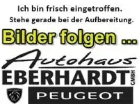 Gebraucht Peugeot e-208 Allure 100 kW (136 PS) 2022 Weiß Kleinwagen