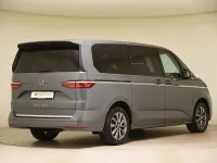Gebraucht VW Multivan Style 150 PS (110 kW) 2025 Grau Van / Kleinbus