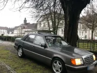 Second-hand Mercedes E200 122 CP (89 kW) 1989 Gri Berlinǎ