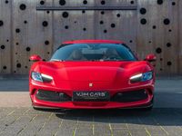 Gebraucht Ferrari 296 829 PS (609 kW) 2024 Rot Coupé