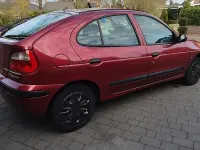 Brugt Renault Mégane 95 HK (69 kW) 1999 Rød Sedan