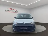 Second-hand VW Caddy 102 CP (75 kW) 2023 Alb Monovolum